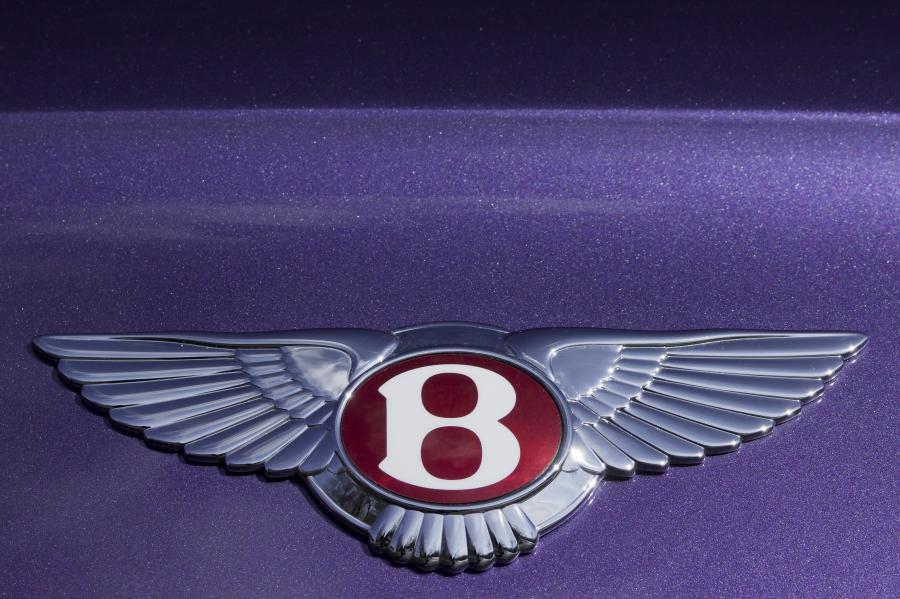  Bentley Continental GT V8 2012 года  (фото 10 из 104)